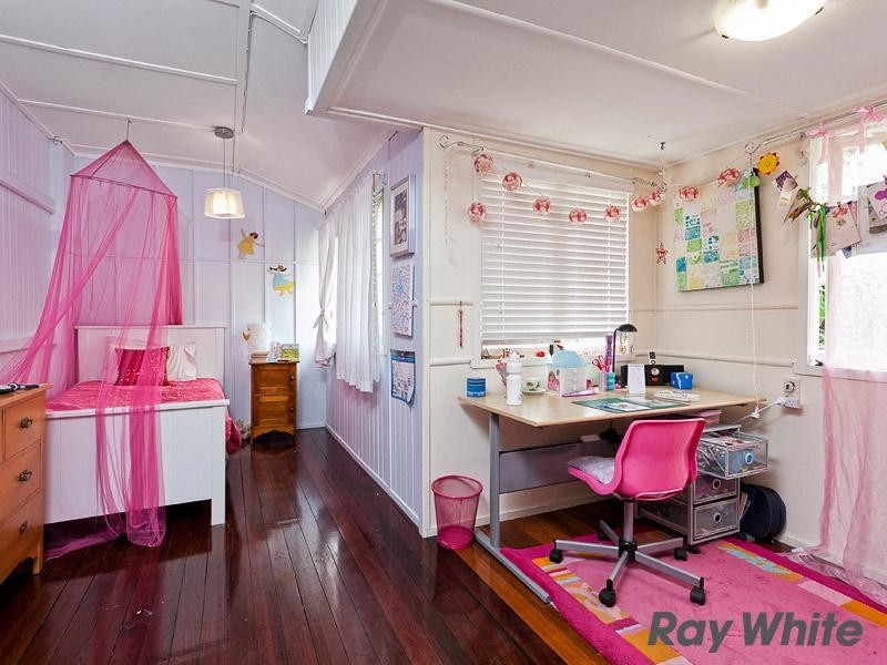 17 Consort Street, Grange QLD 4051