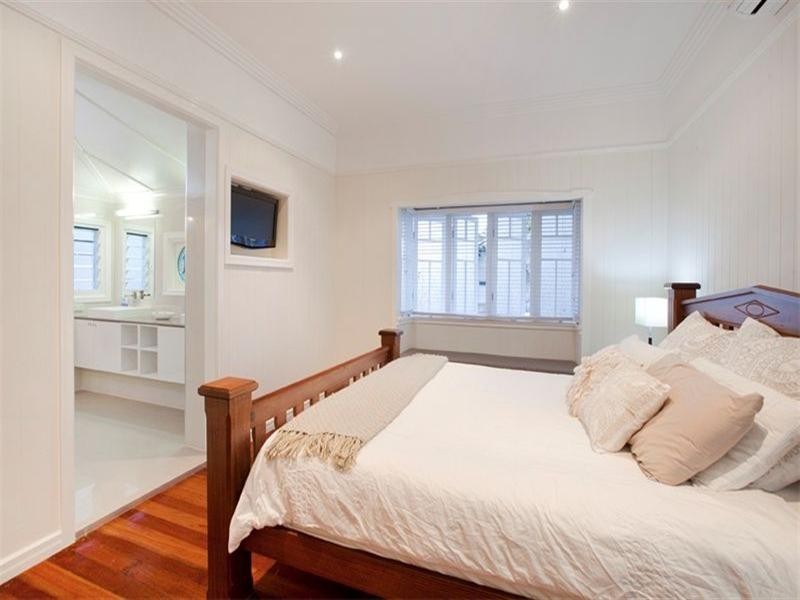 21 Prince Street, Grange QLD 4051