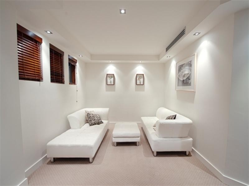 8 Beaufort Lane, Clayfield QLD 4011