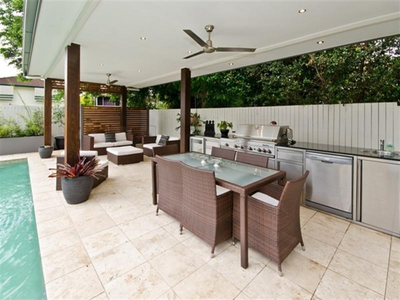 18 Gordon Street, Hendra QLD 4011