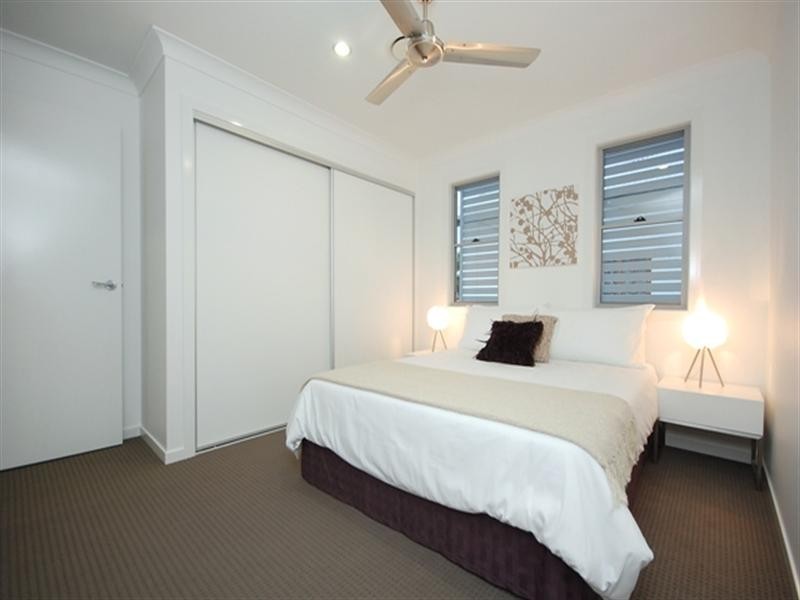 2A Rous Street, Hendra QLD 4011