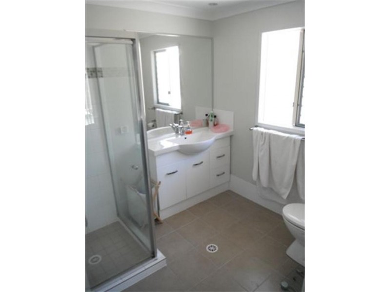 37 Paradise Street, Banyo QLD 4014