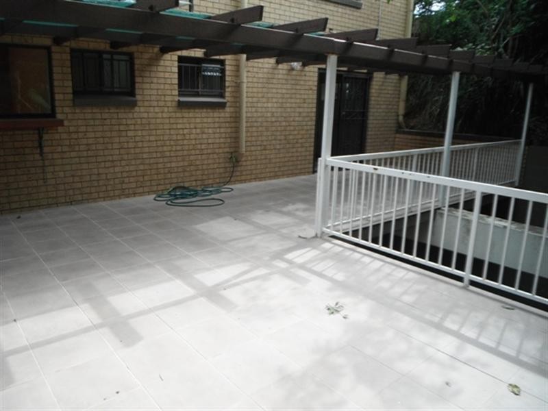 3/24a Crescent Road, Hamilton QLD 4007