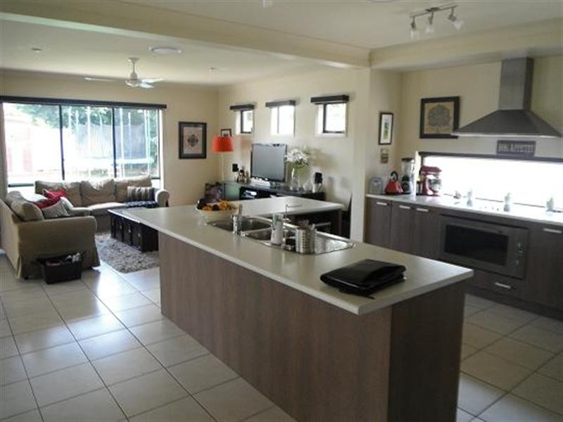 51 Watcombe Street, Wavell Heights QLD 4012