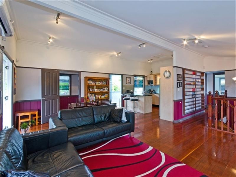 24 Mawarra Street, Albion QLD 4010