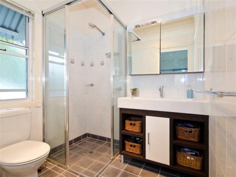 24 Mawarra Street, Albion QLD 4010