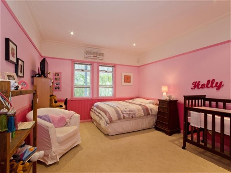 24 Mawarra Street, Albion QLD 4010