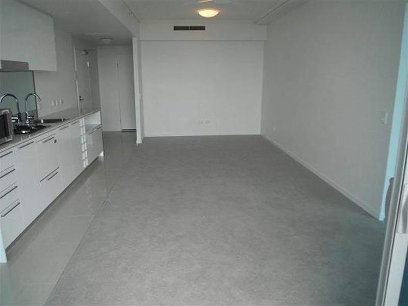 11901/8 Harbour Road, Hamilton QLD 4007