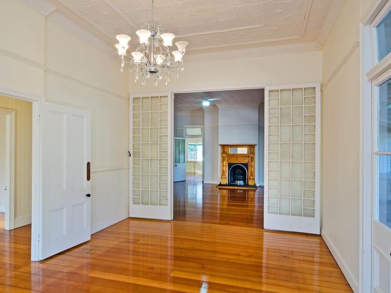 8 Keith Street, Clayfield QLD 4011