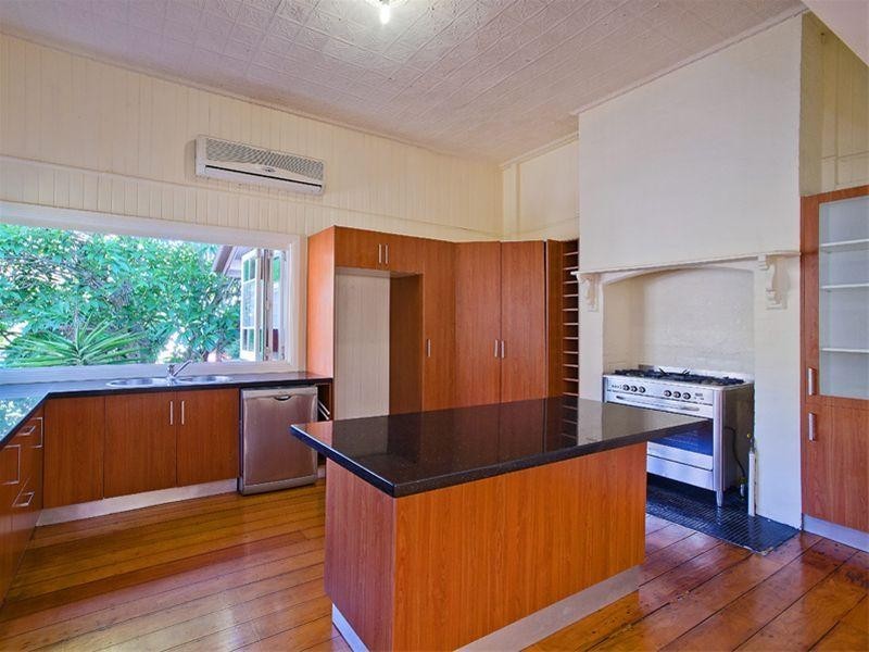 8 Keith Street, Clayfield QLD 4011