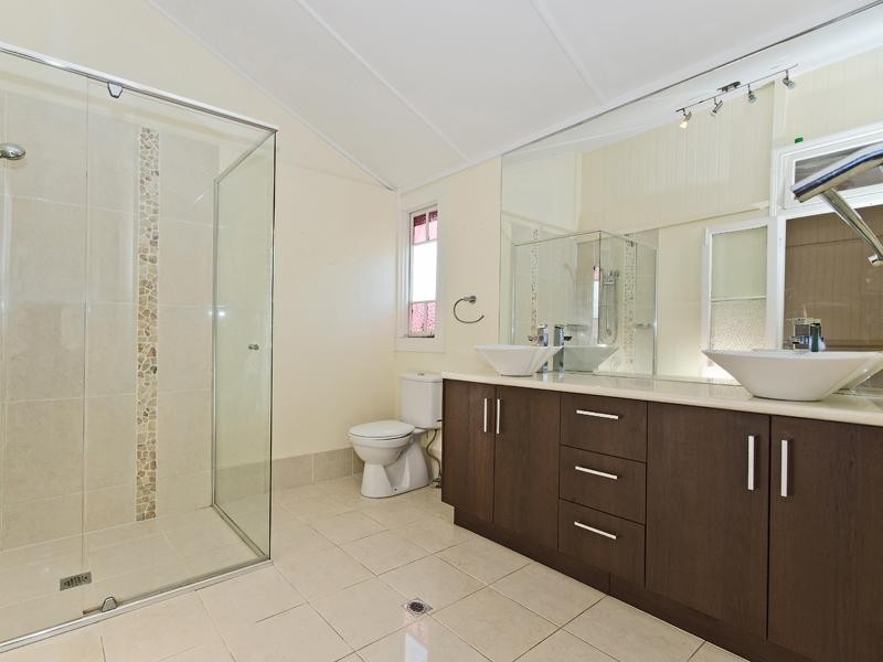 8 Keith Street, Clayfield QLD 4011