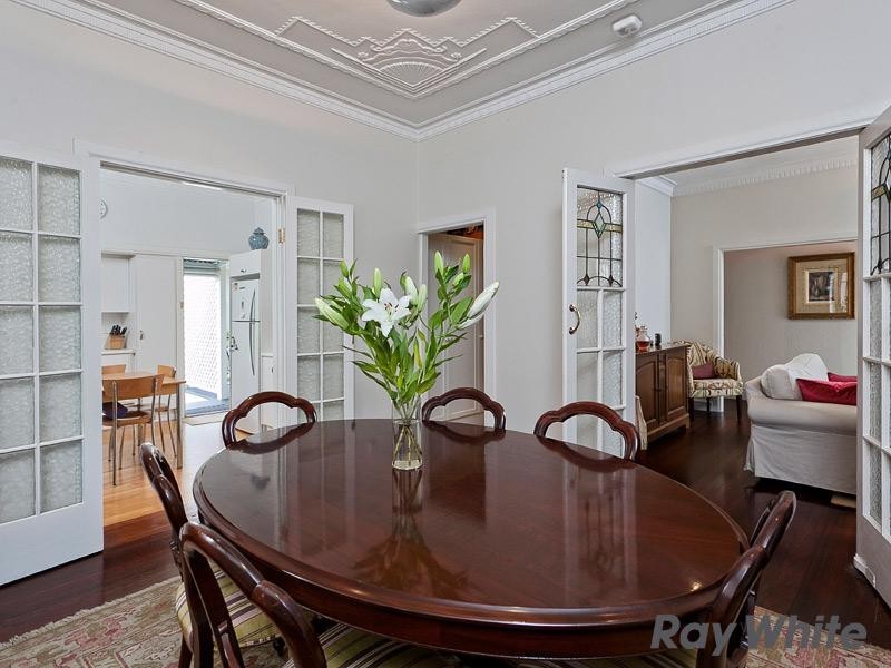 30 Enderley Avenue, Clayfield QLD 4011