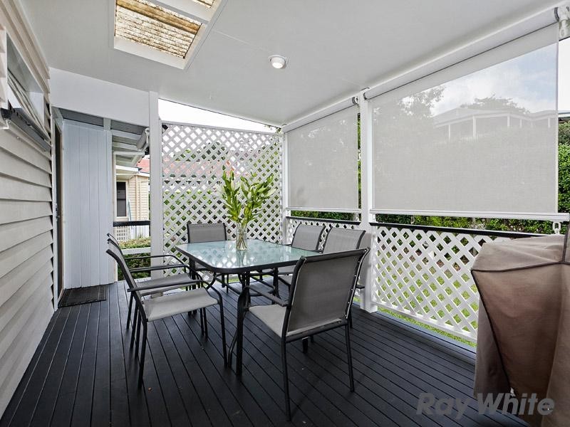 30 Enderley Avenue, Clayfield QLD 4011