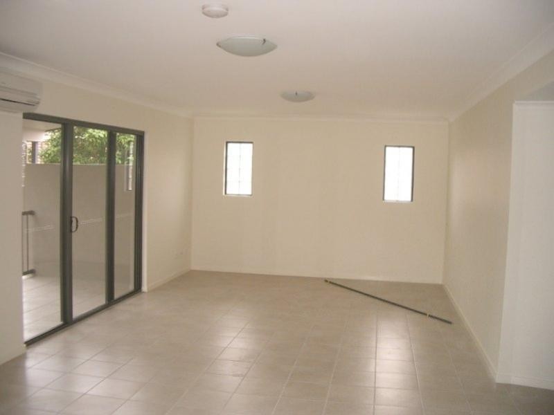 2/397 Rode Road, Chermside QLD 4032