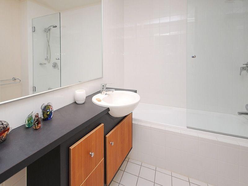 9/63 Mark Street, New Farm QLD 4005