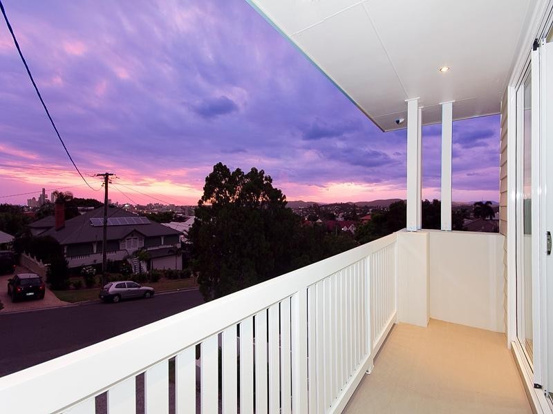 20 Rees Avenue, Clayfield QLD 4011