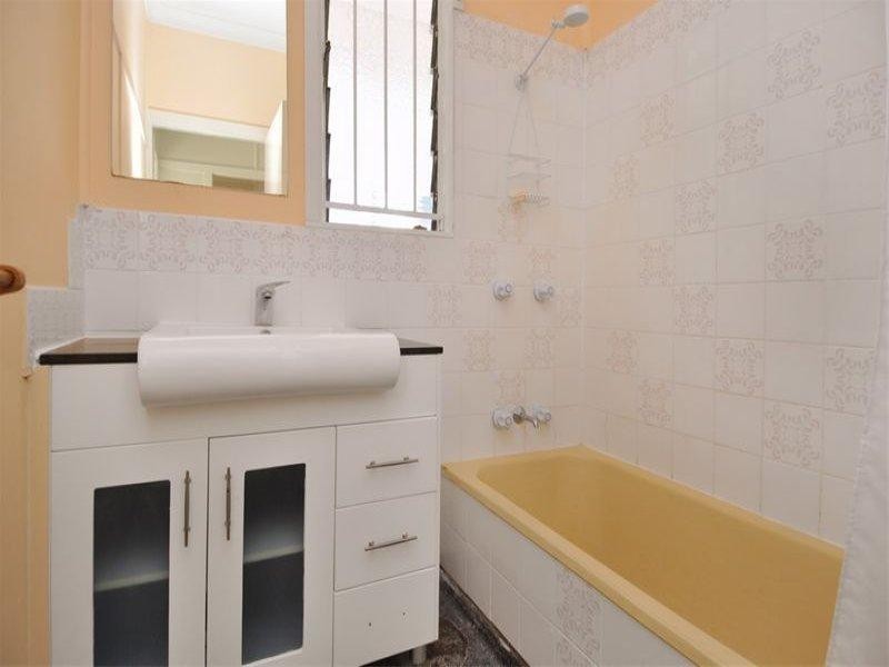 54 Day Road, Northgate QLD 4013