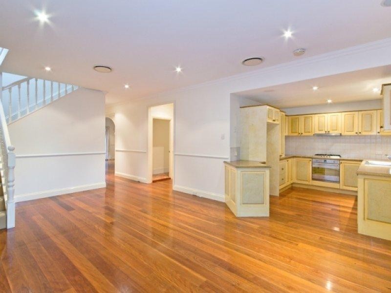 42 Lodge Road, Wooloowin QLD 4030