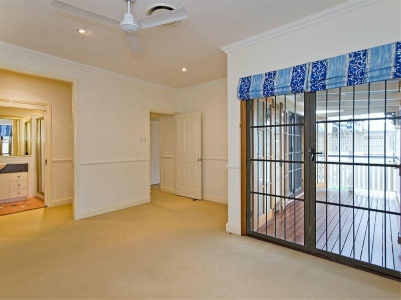 42 Lodge Road, Wooloowin QLD 4030