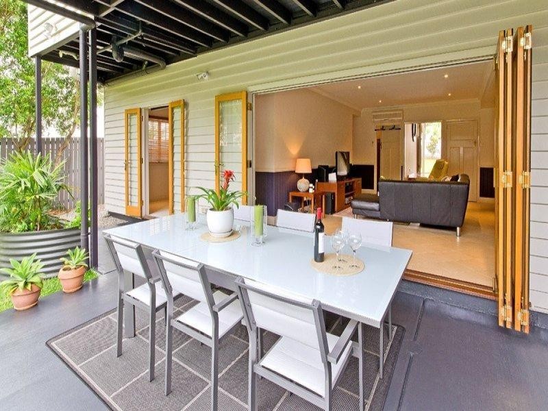 6 Alexandra Road, Ascot QLD 4007