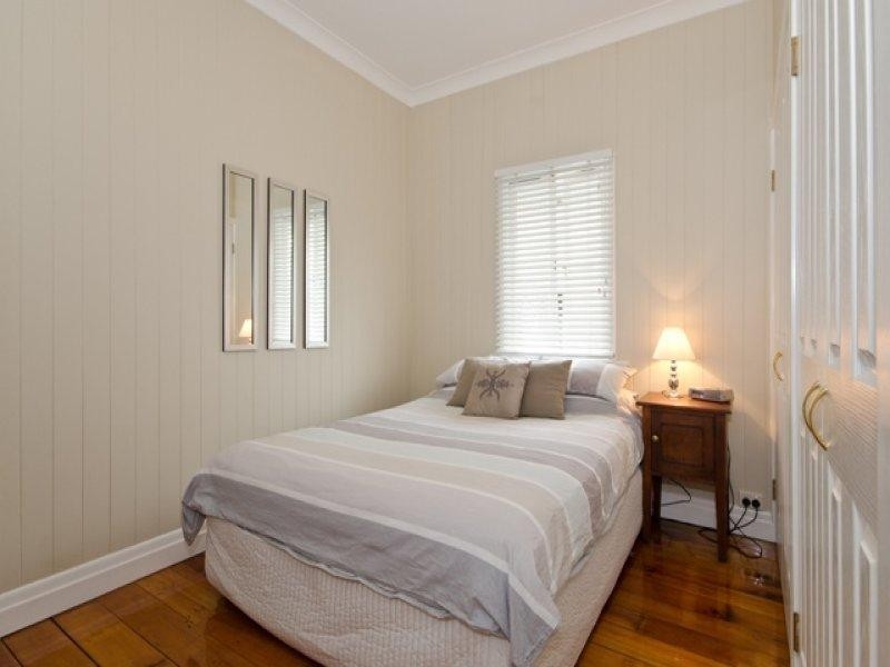 18 Gordon Street, Hendra QLD 4011