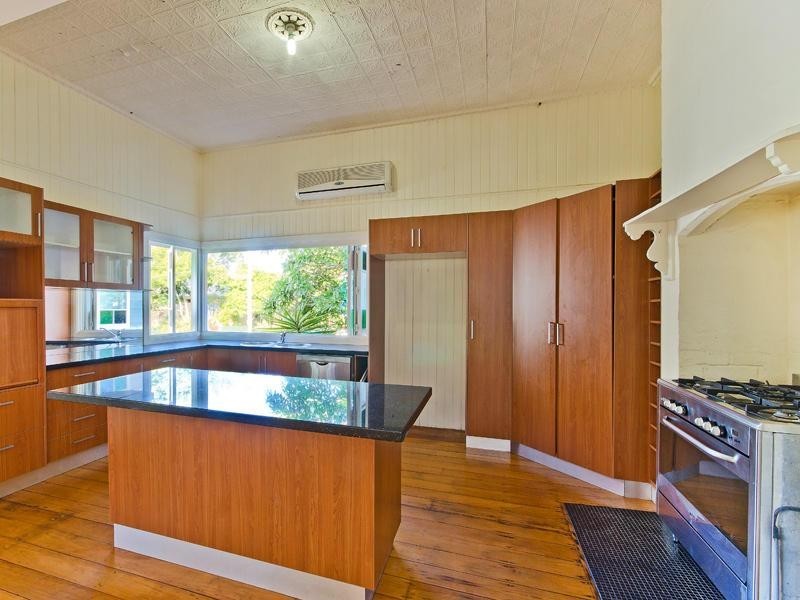 8 Keith Street, Clayfield QLD 4011