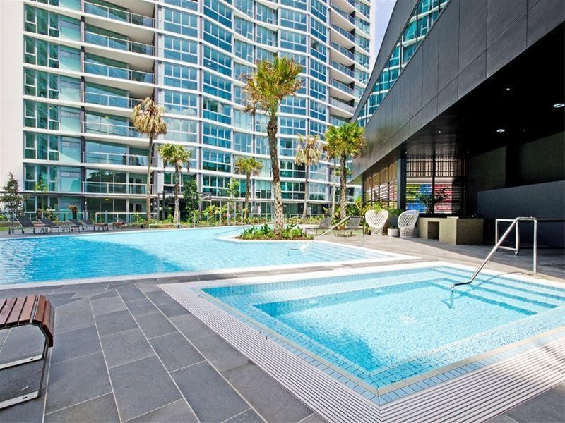 10913/8 Harbour Road, Hamilton QLD 4007