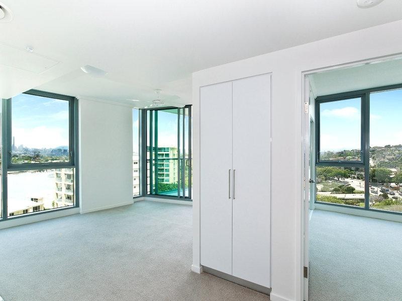 10913/8 Harbour Road, Hamilton QLD 4007