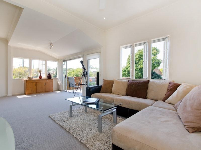 36 Winchester Street, Hamilton QLD 4007