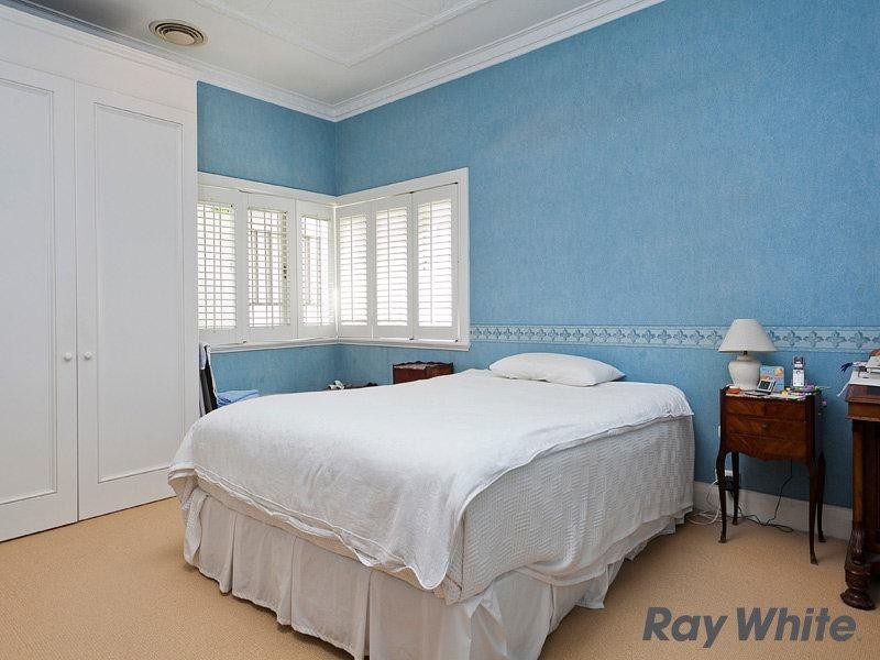 30 Enderley Avenue, Clayfield QLD 4011