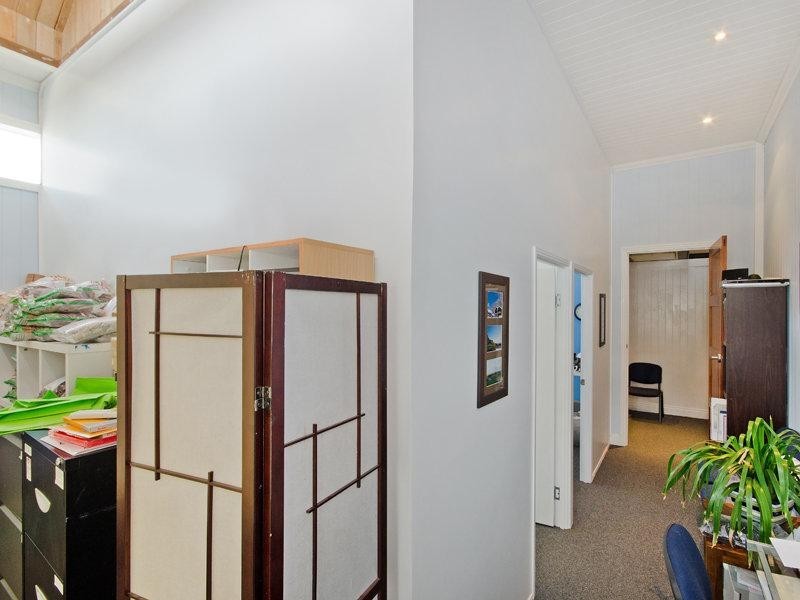 56 Lodge Road, Wooloowin QLD 4030