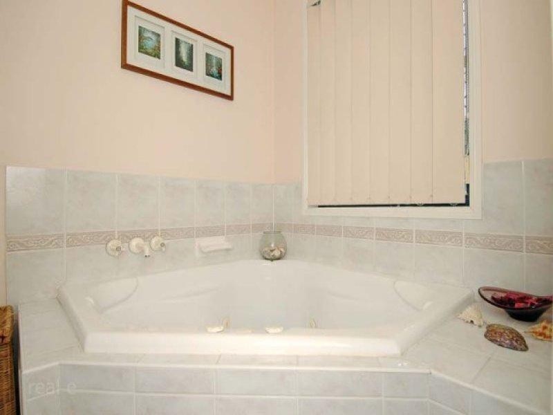 183 Allen Street, Hamilton QLD 4007