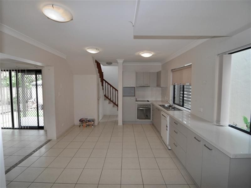 2/509 Hamilton Road, Chermside QLD 4032