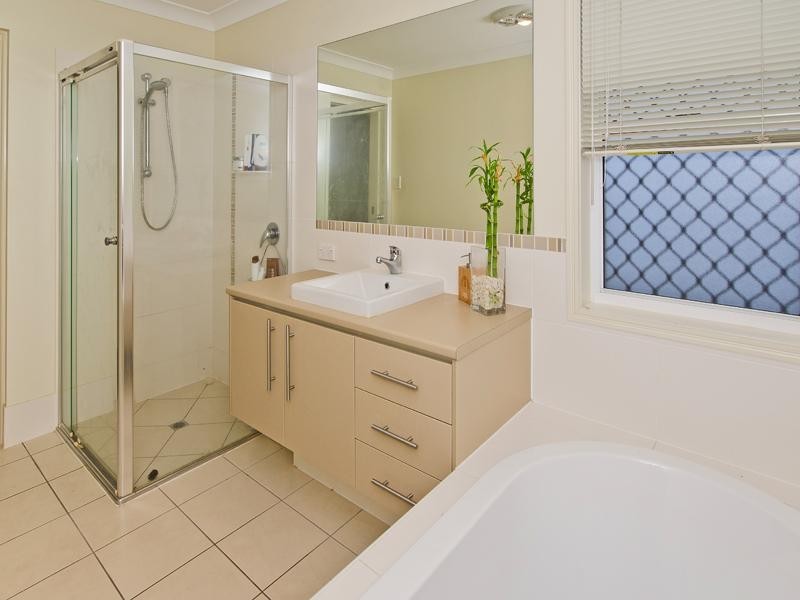 94 Jackson Street, Hamilton QLD 4007