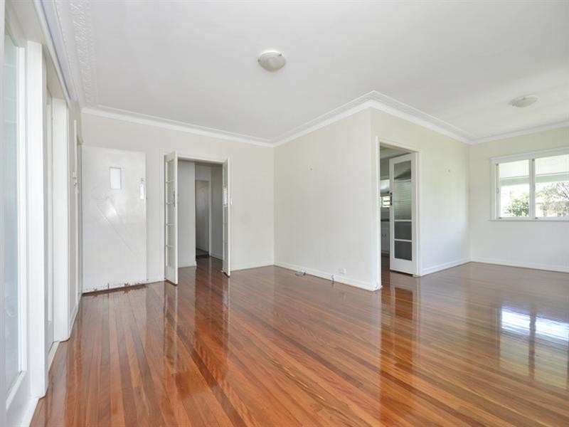 27A Winchester Street, Hamilton QLD 4007