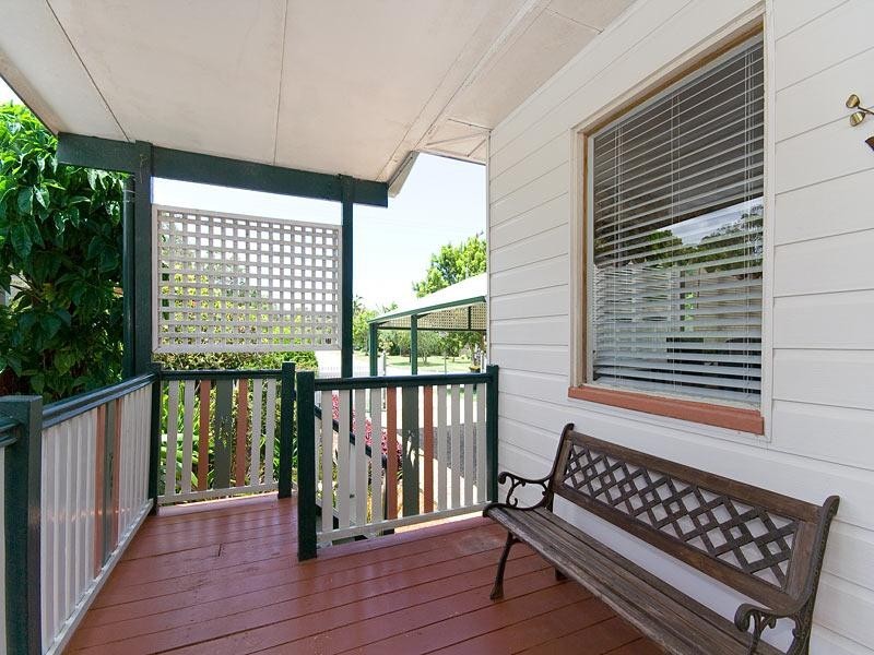 27A Roma Street, Scarborough QLD 4020