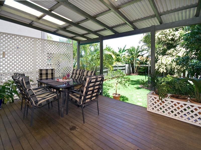 27A Roma Street, Scarborough QLD 4020