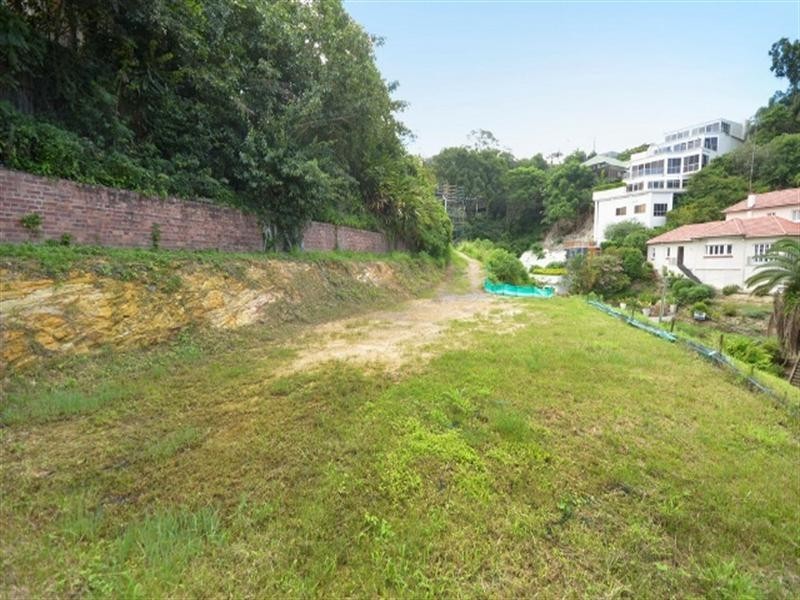 24 Arran Avenue, Hamilton QLD 4007