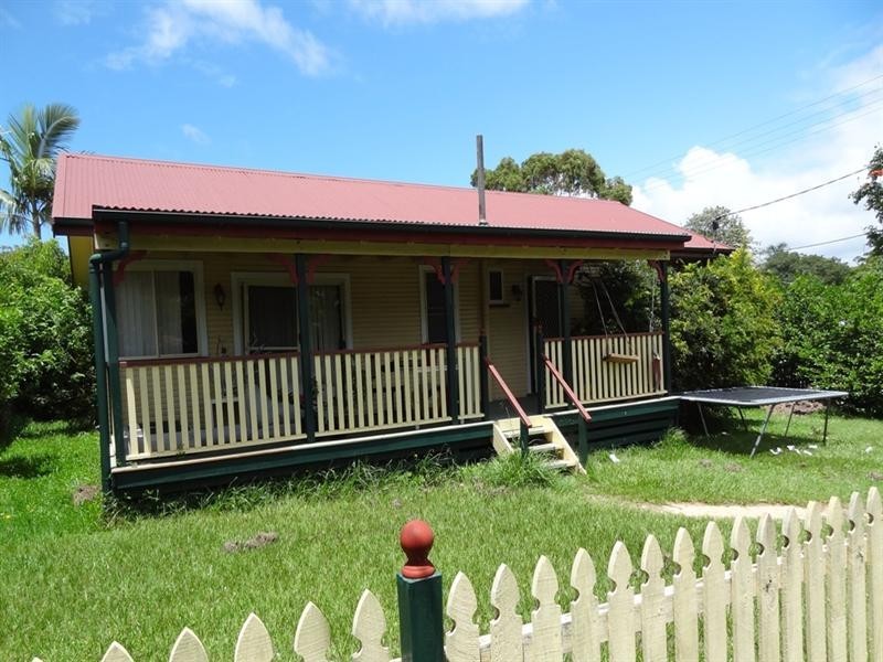 10 Cole Street, Scarborough QLD 4020