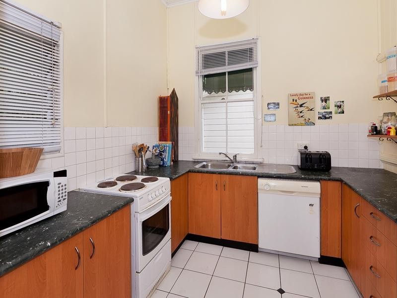 20 Hunt Street, Hamilton QLD 4007