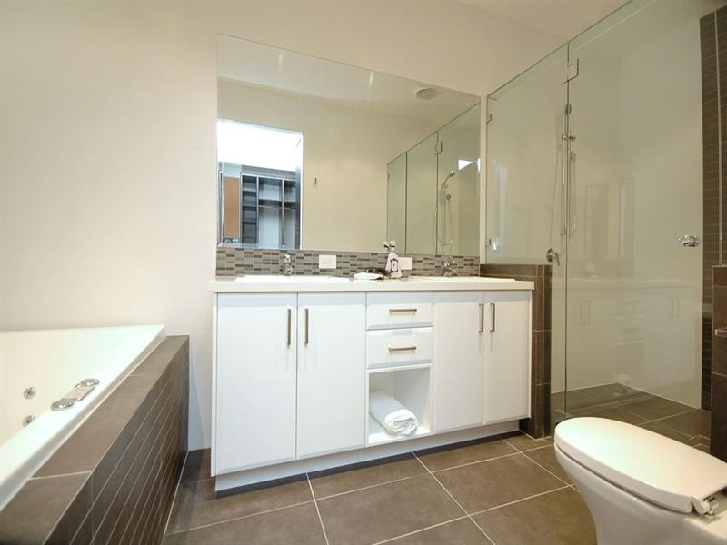 149 Crosby Road, Hamilton QLD 4007