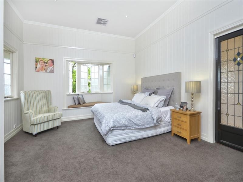 52 Woodville Street, Hendra QLD 4011