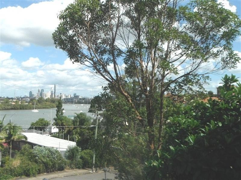 36 Crescent Road, Hamilton QLD 4007