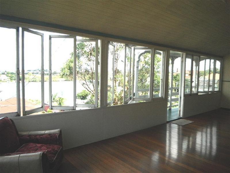 36 Crescent Road, Hamilton QLD 4007