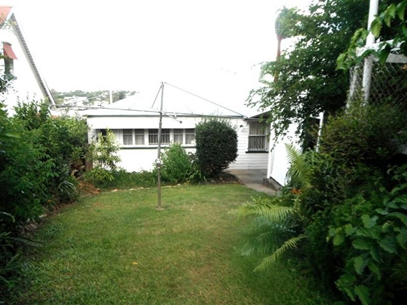 36 Crescent Road, Hamilton QLD 4007