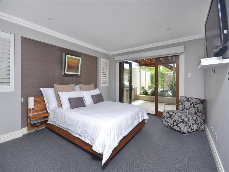 15 Blaikie Street, Hendra QLD 4011