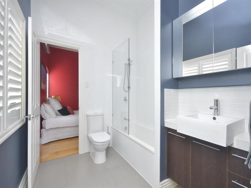 15 Blaikie Street, Hendra QLD 4011