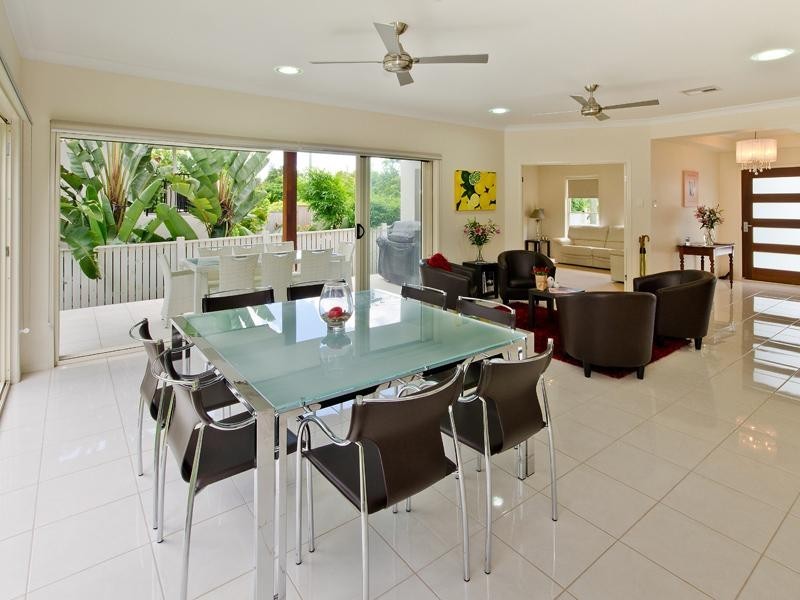 8 Blaikie Street, Hendra QLD 4011