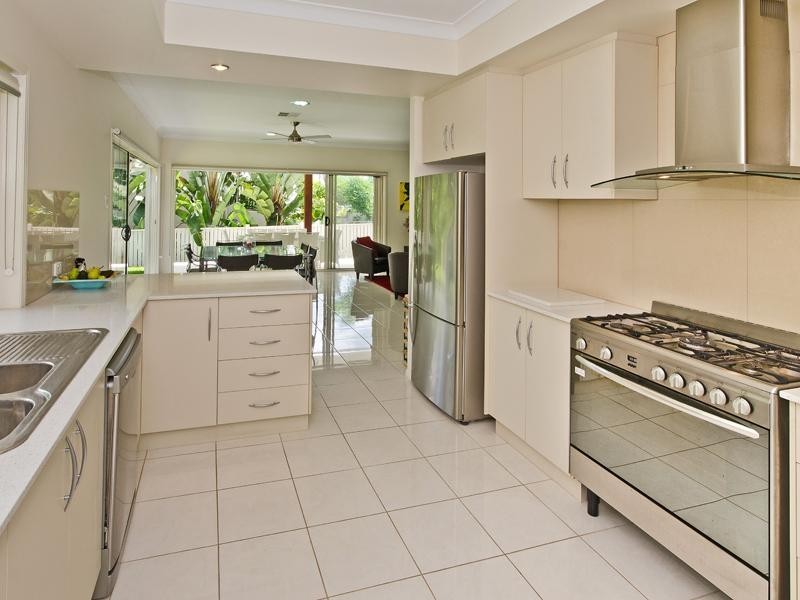 8 Blaikie Street, Hendra QLD 4011