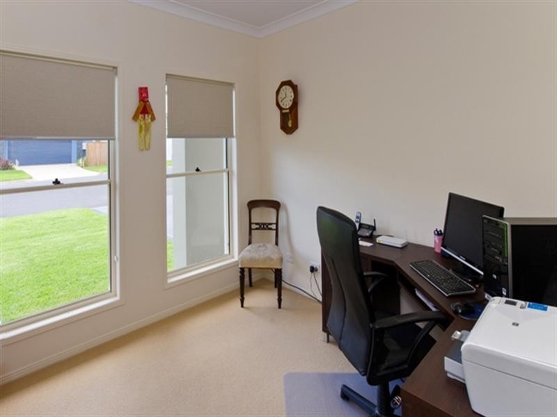 8 Blaikie Street, Hendra QLD 4011